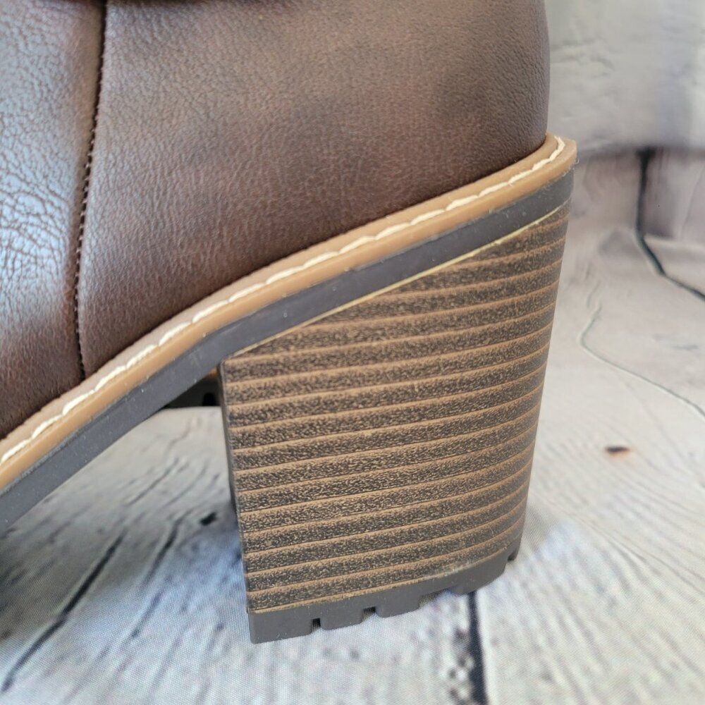 Sun + Stone Viviaan Lug Sole Boots - Picture 5 of 11